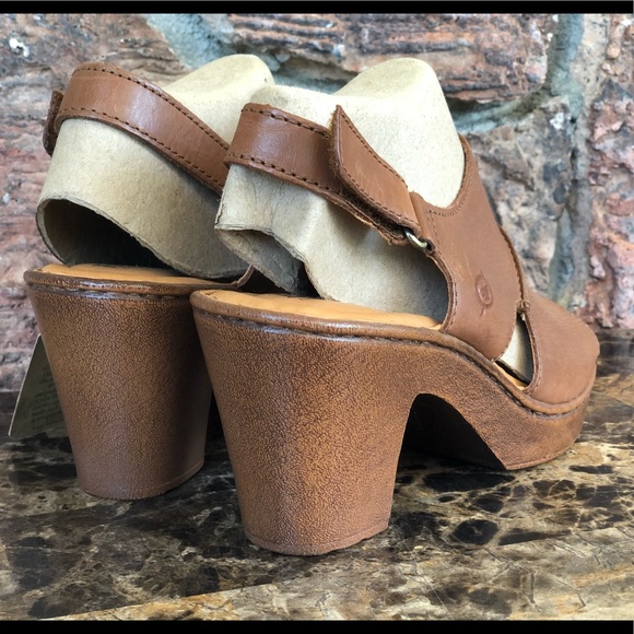 BORN Wekiva Leather Open Toe Ankle Strap sandals - Picture 8 of 13